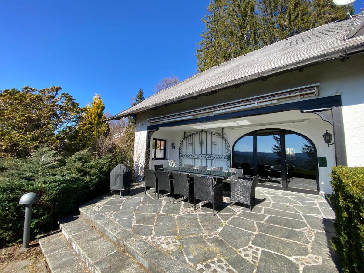 Schwarzwald-villa Mit Indoor-pool Ferienhaus