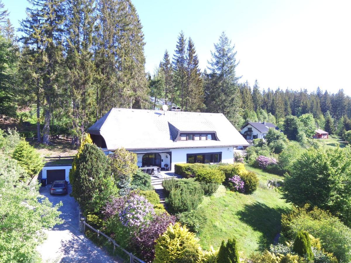 Schwarzwald-villa Mit Indoor-pool Ferienhaus