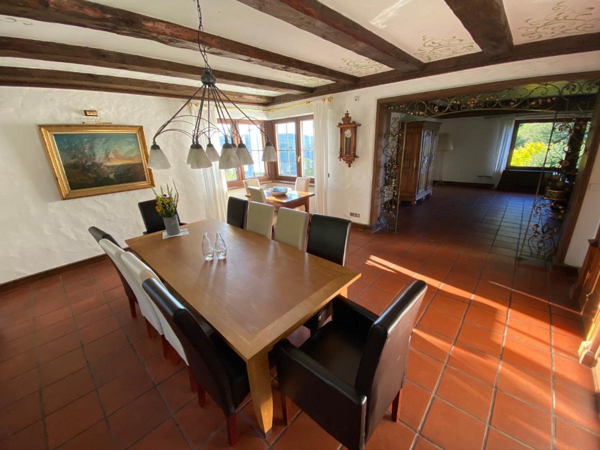Schwarzwald-villa Mit Indoor-pool Ferienhaus